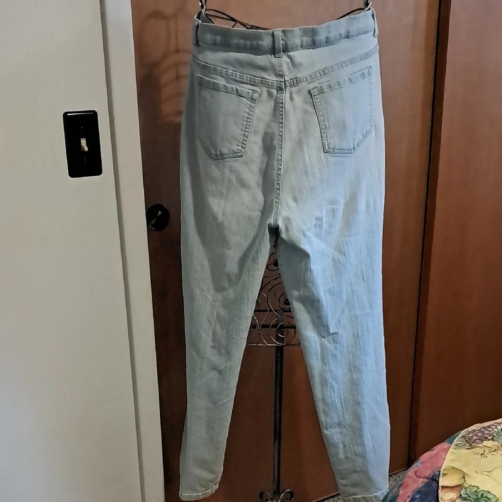 Gloria Vanderbilt Women's High Rise Light Blue Jeans